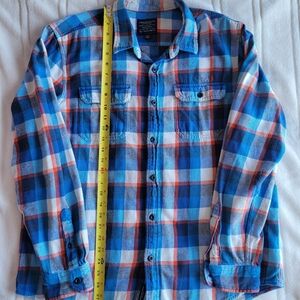 American Eagle Outfitters Blue and Red Plaid Button-Up Shirt
